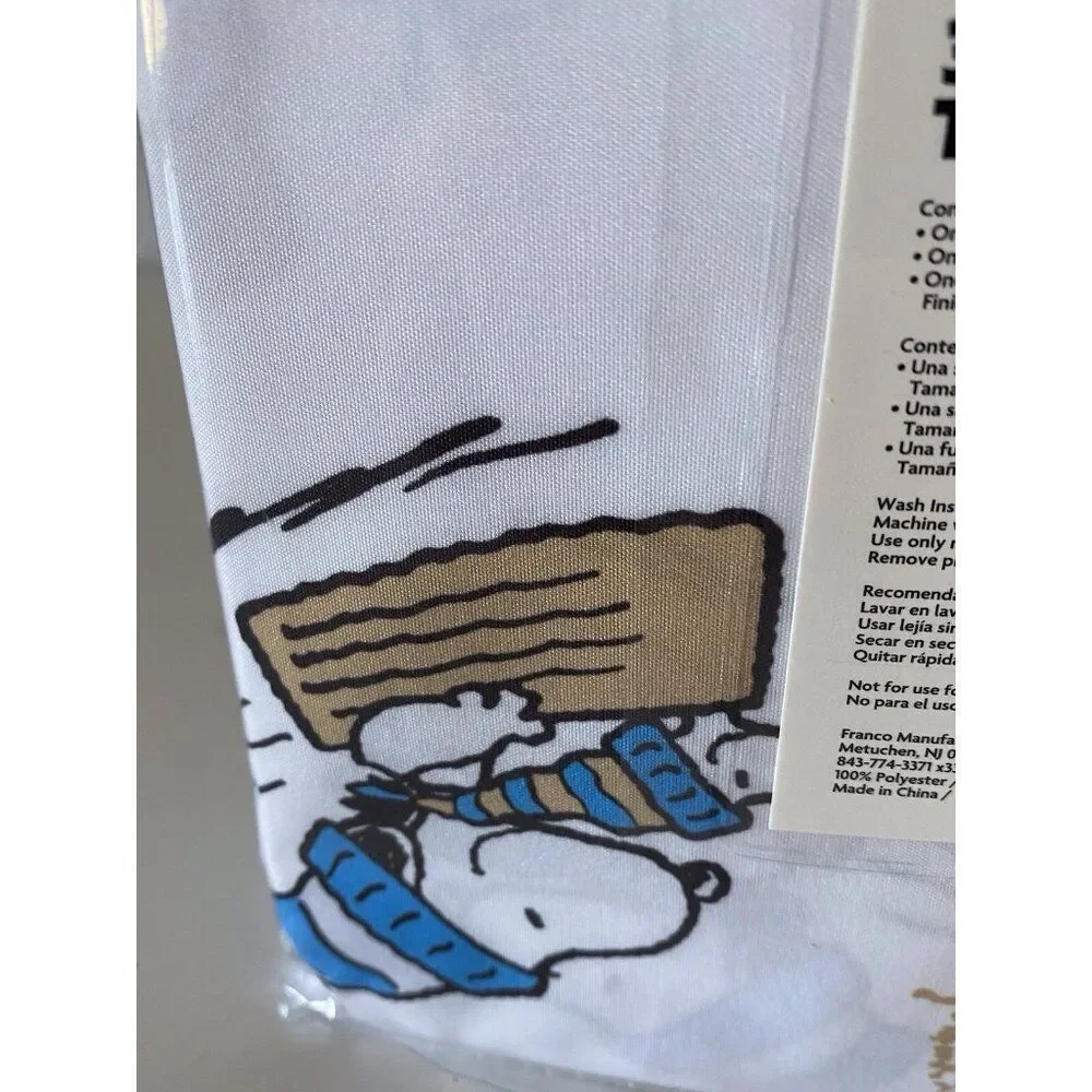 Peanuts Snoopy Puffy Coat TWIN SIZE Sheet Set Christmas Puffer Jacket White Blue